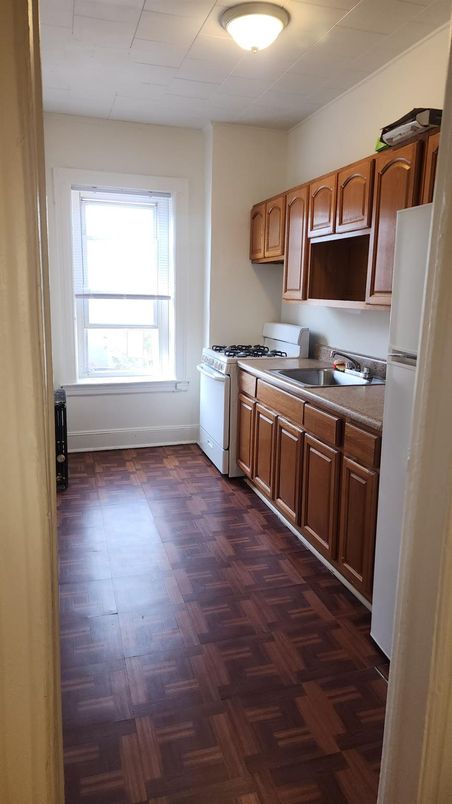 Interior, Kitchen, Wood Texture Flooring