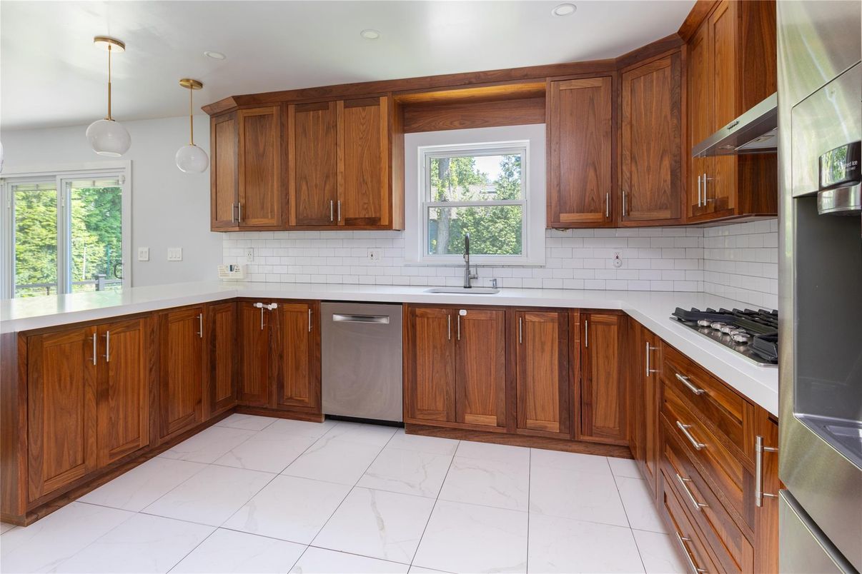 Interior, Kitchen, Pendant Lights, Recessed Lighting, Stainless Steel Appliances