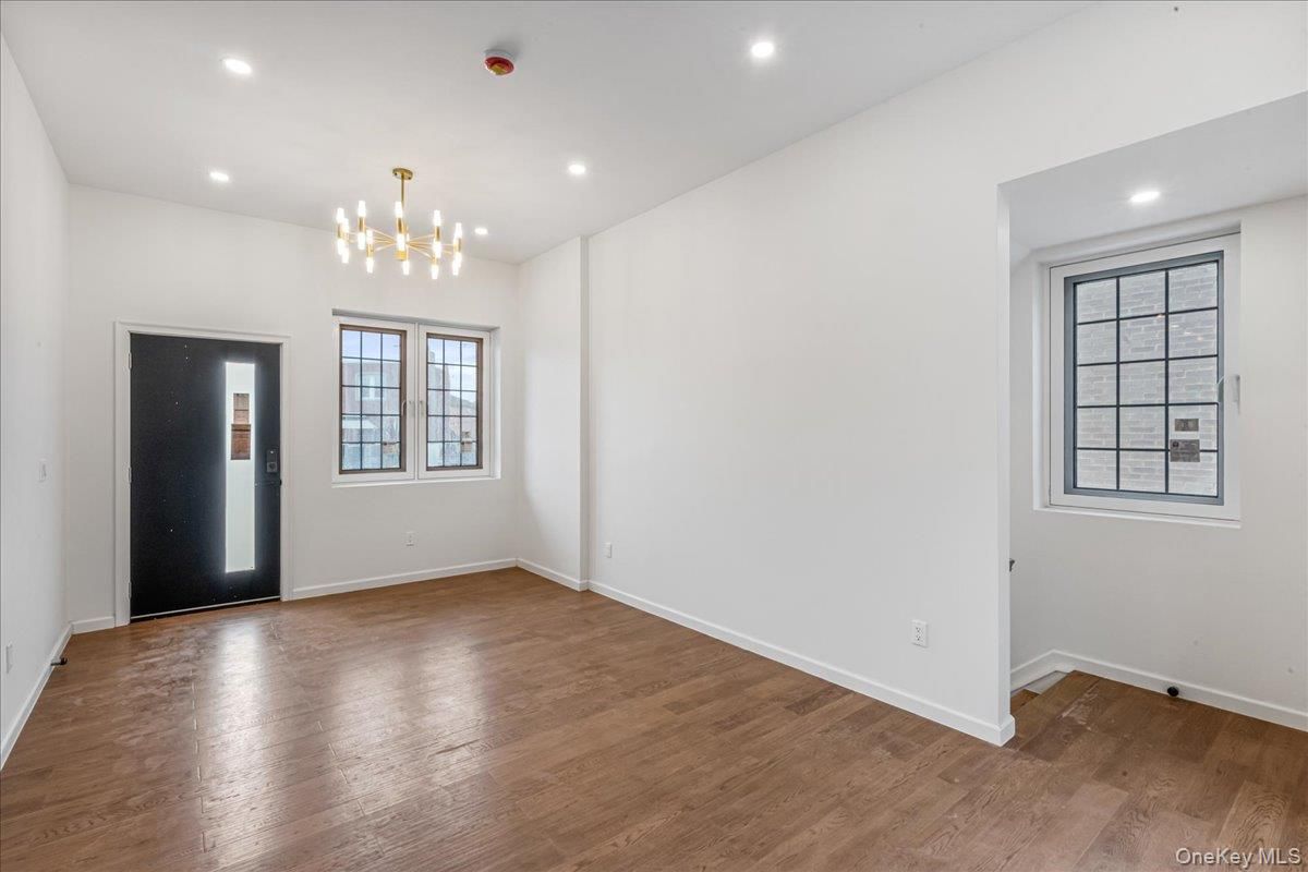 Empty room, Interior, Pendant Lights, Recessed Lighting, Wood Texture Flooring