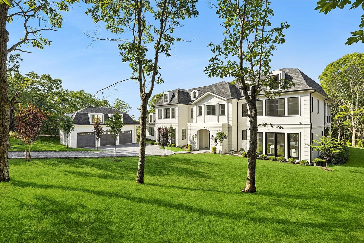 Attached, Backyard, Exterior, Facade, French Provincial