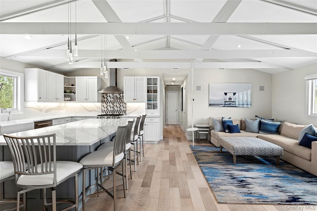 Interior, Kitchen, Living room, Pendant Lights, Recessed Lighting, Wood Texture Flooring