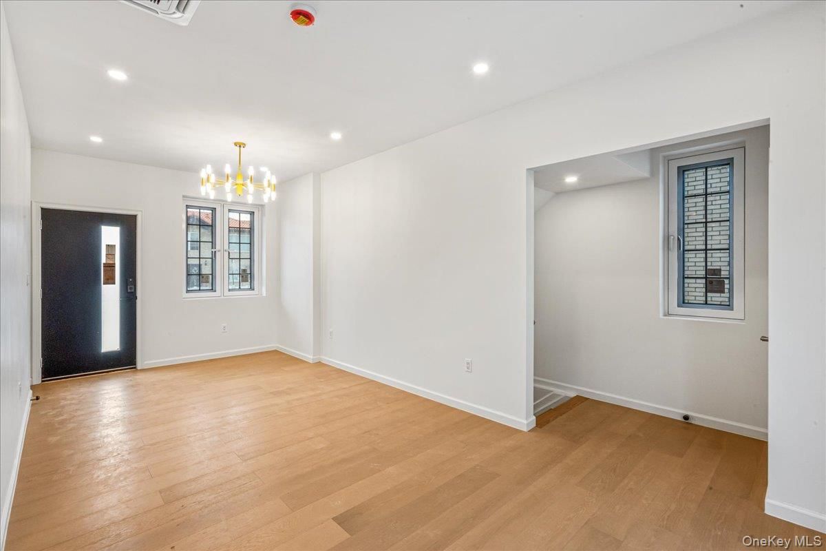 Chandelier, Empty room, Interior, Recessed Lighting, Wood Texture Flooring
