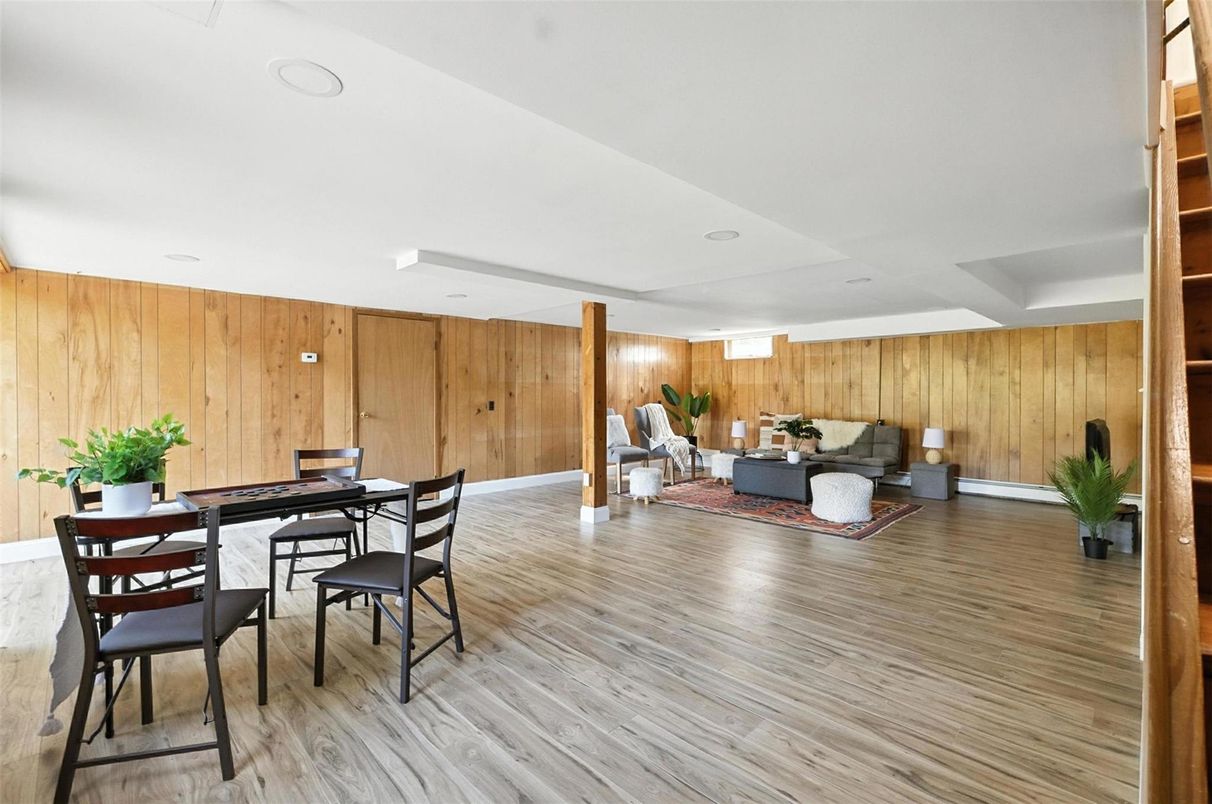 Dining room, Interior, Living room, Recessed Lighting, Wood Texture Flooring, Wooden Walls