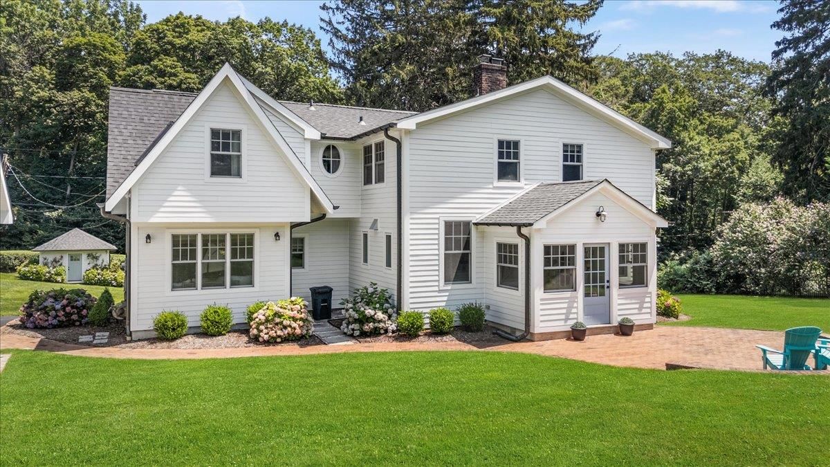 Backyard, Exterior, Facade, Farmhouse
