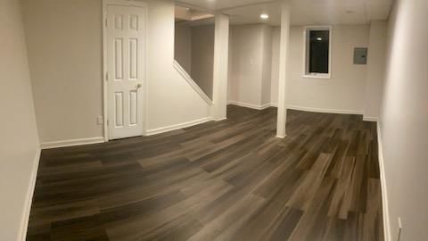 Empty room, Interior, Recessed Lighting, Wood Texture Flooring