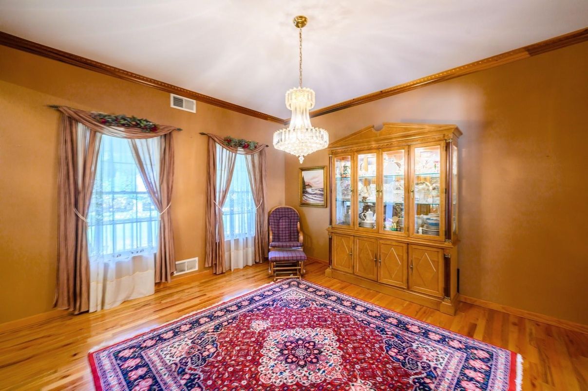 Chandelier, Interior, Wood Texture Flooring