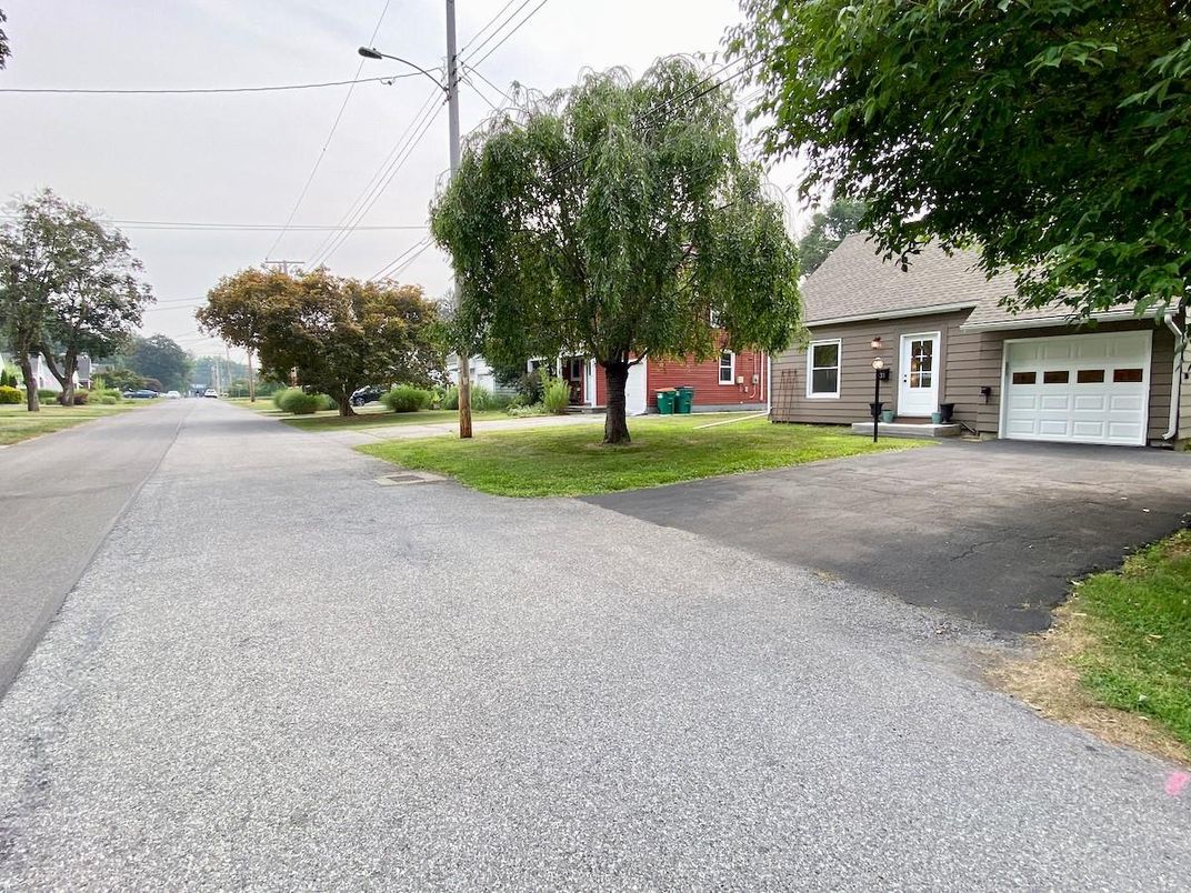Detached Garage, Exterior