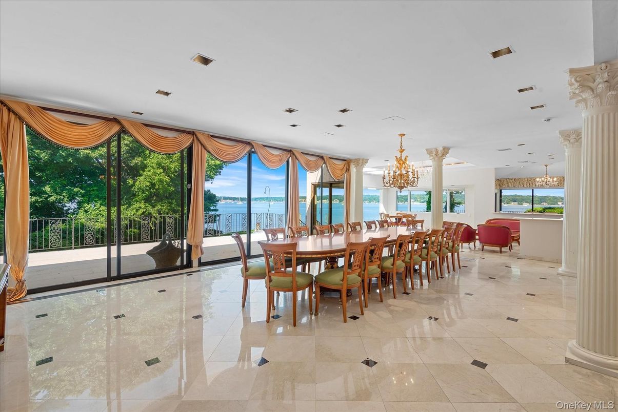 Chandelier, Dining room, Interior, Recessed Lighting, Water
