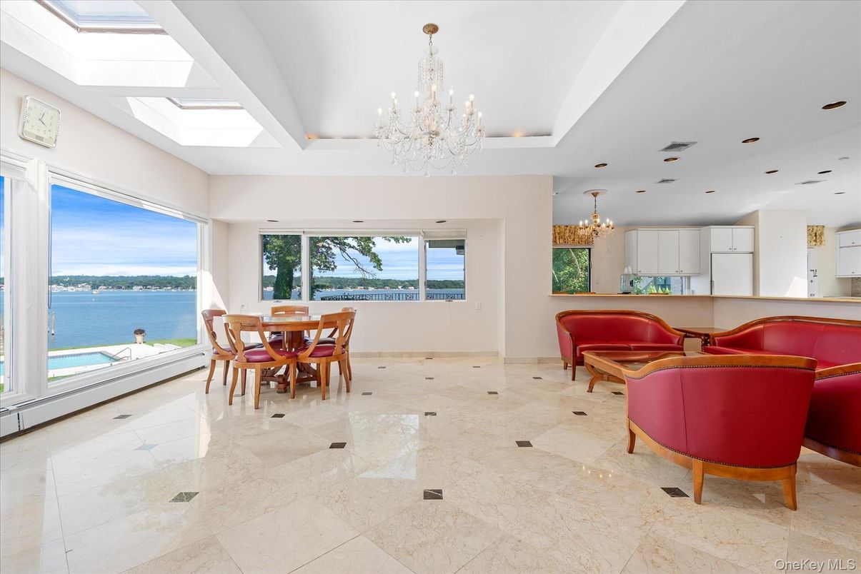 Chandelier, Dining room, Interior, Recessed Lighting, Water