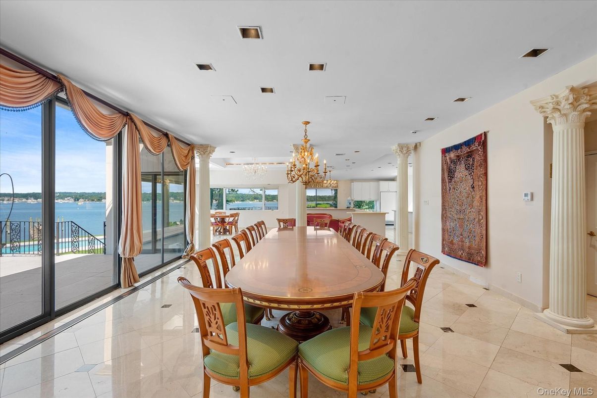 Chandelier, Dining room, Interior, Kitchen, Recessed Lighting, Water