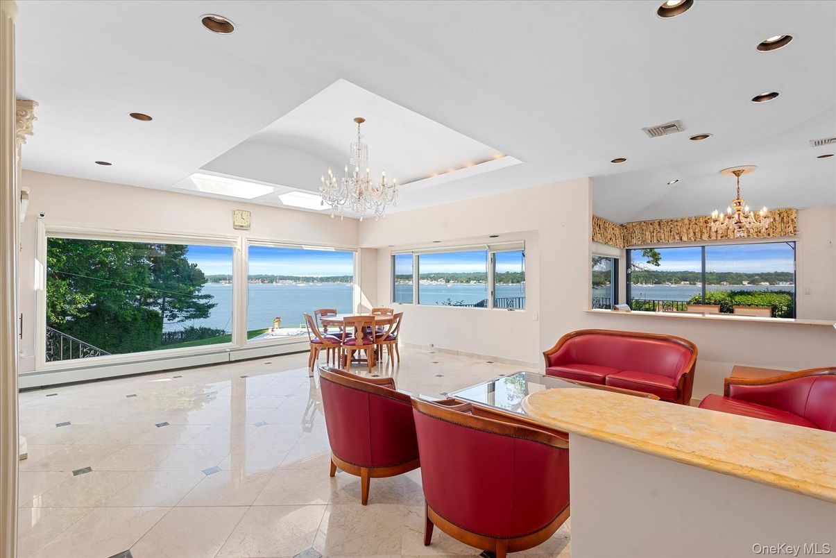 Chandelier, Dining room, Interior, Recessed Lighting, Water