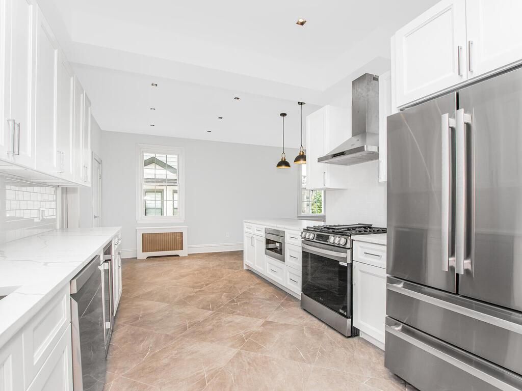 Interior, Kitchen, Pendant Lights, Recessed Lighting, Stainless Steel Appliances