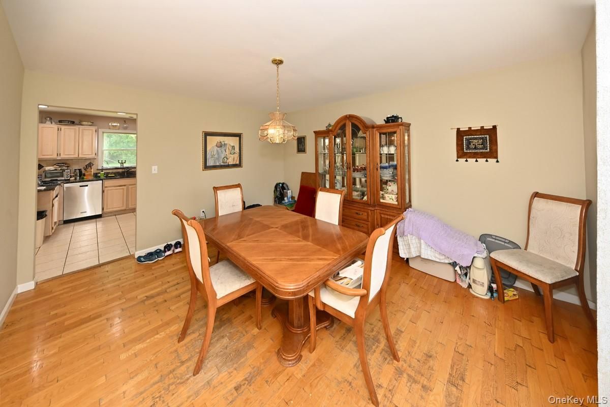 Dining room, Interior, Kitchen, Pendant Lights, Wood Texture Flooring