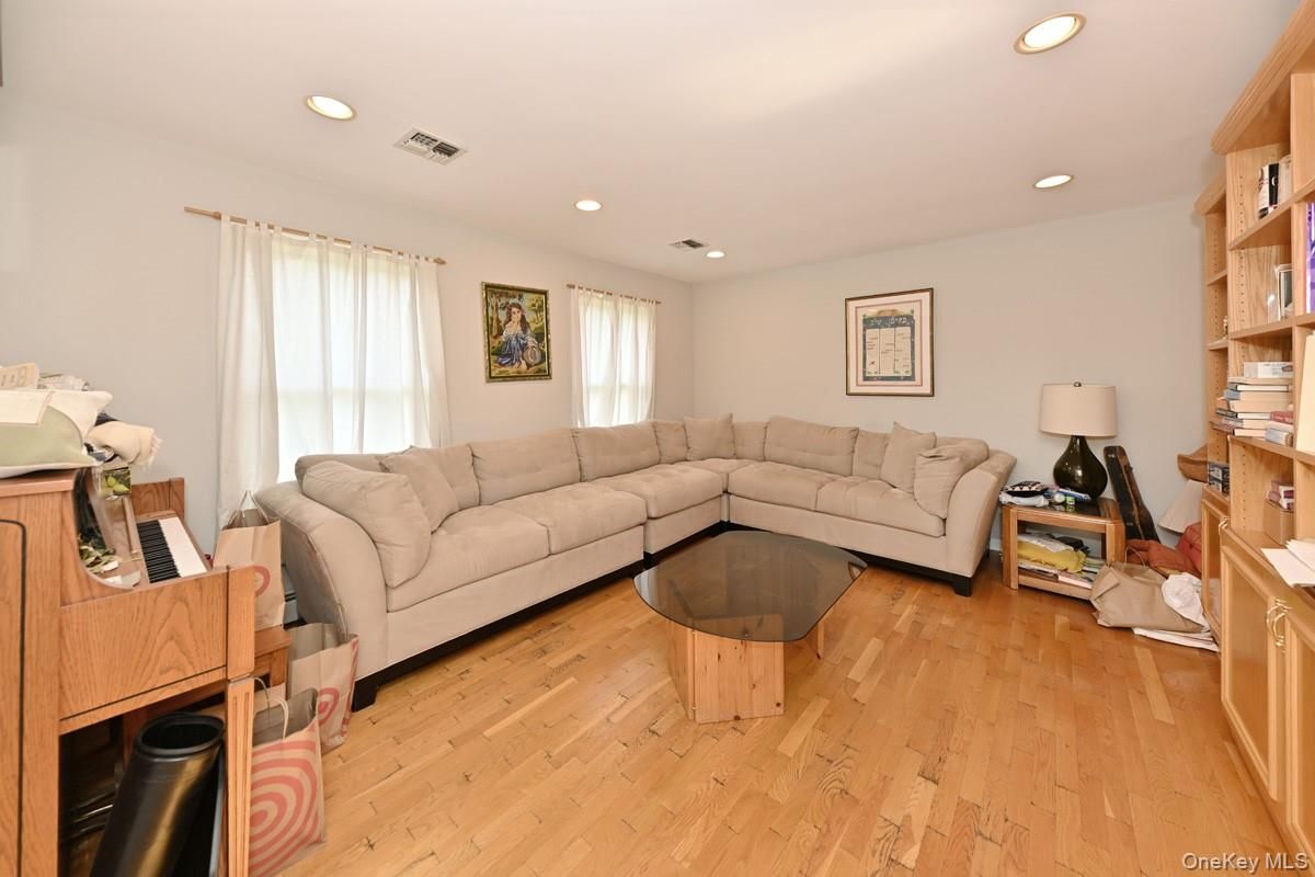 Interior, Living room, Piano, Recessed Lighting, Wood Texture Flooring