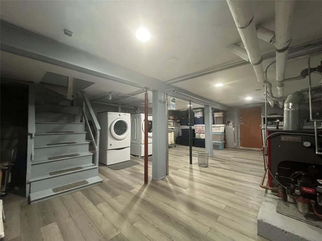 Interior, Recessed Lighting, Utility Closets, Washer, Wood Texture Flooring