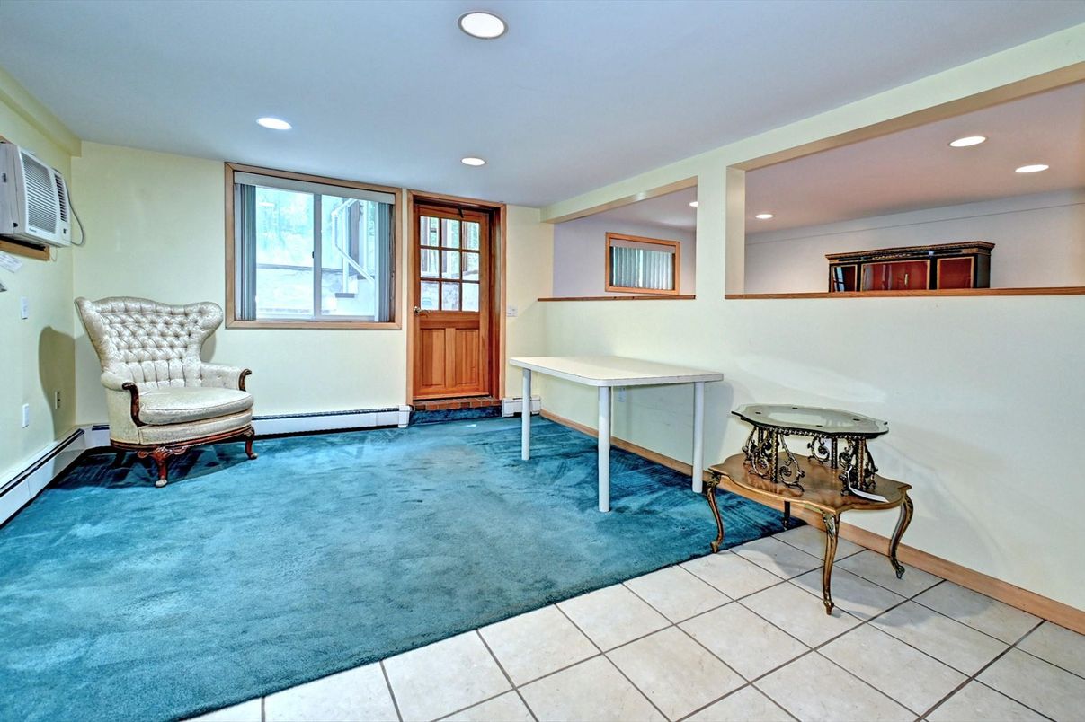 Interior, Recessed Lighting