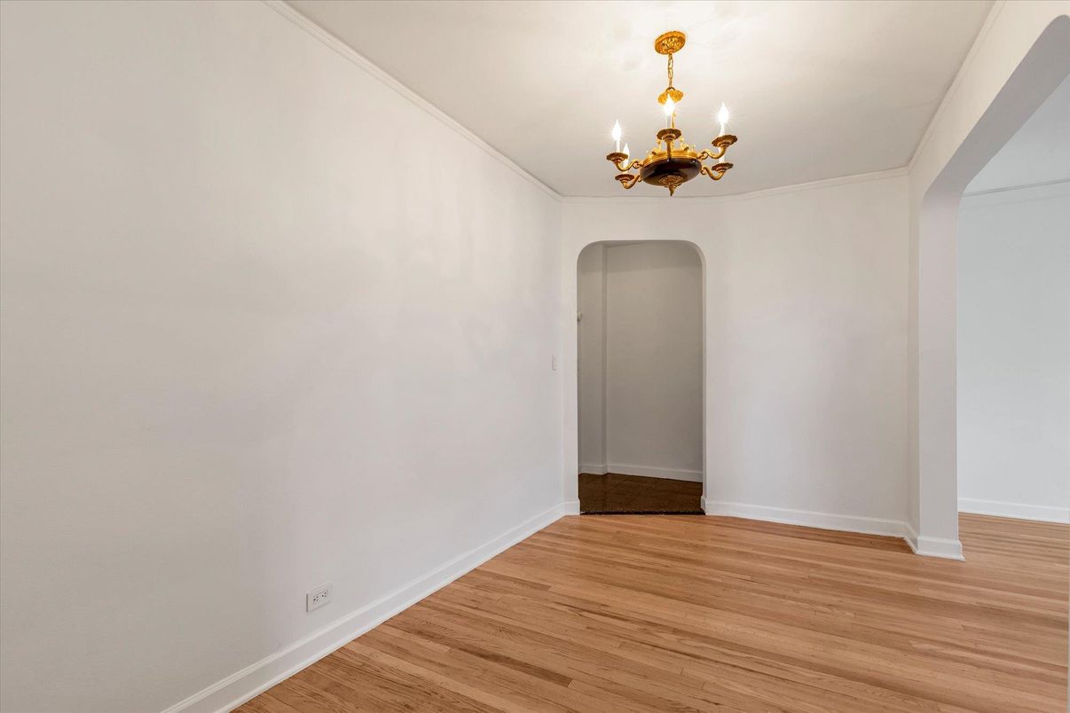 Chandelier, Empty room, Interior, Wood Texture Flooring