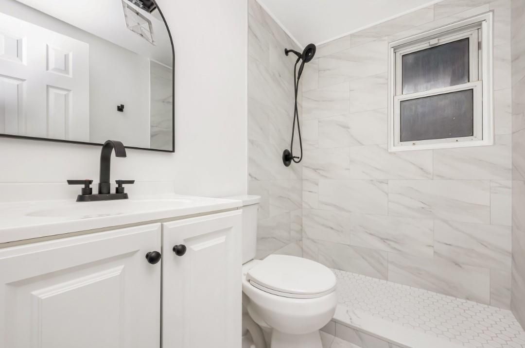 Bathroom, Interior, Marble Walls