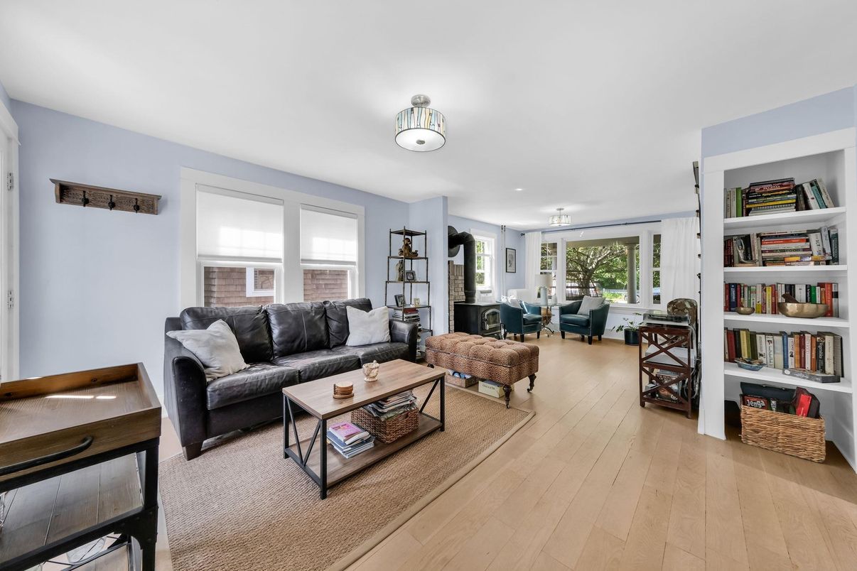Dining room, Interior, Living room, Wood Texture Flooring