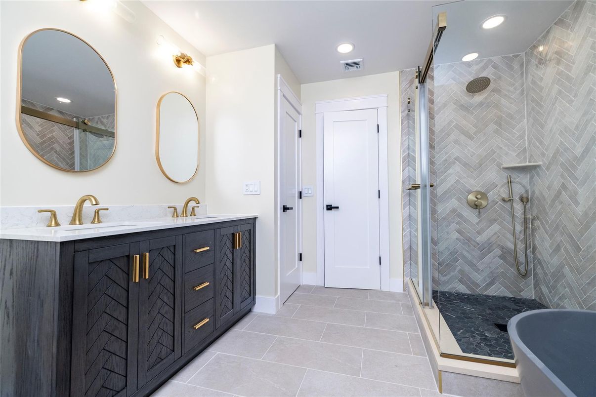 Bathroom, Dual Sink Vanities, Glass Shower, Interior, Recessed Lighting