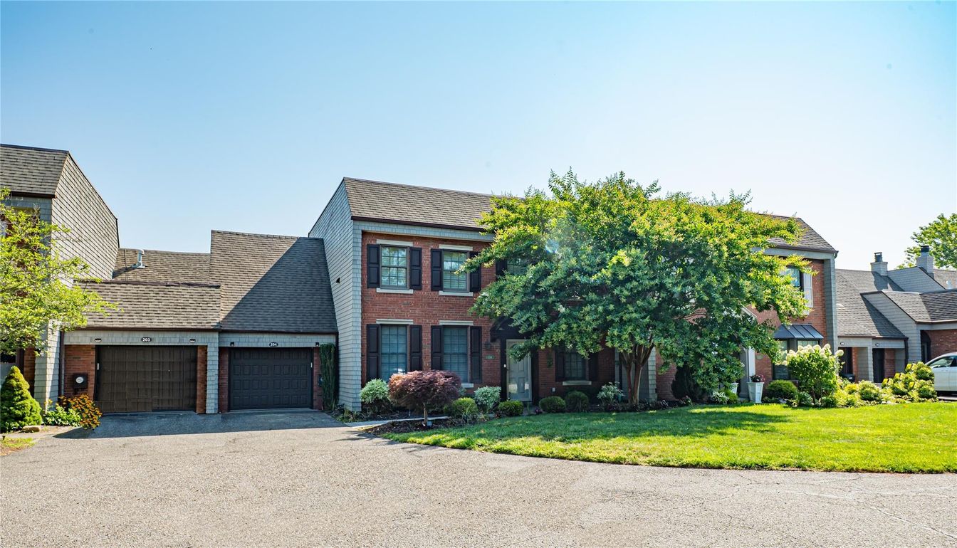 Attached, Exterior, Facade, Brick Facade, French Provincial