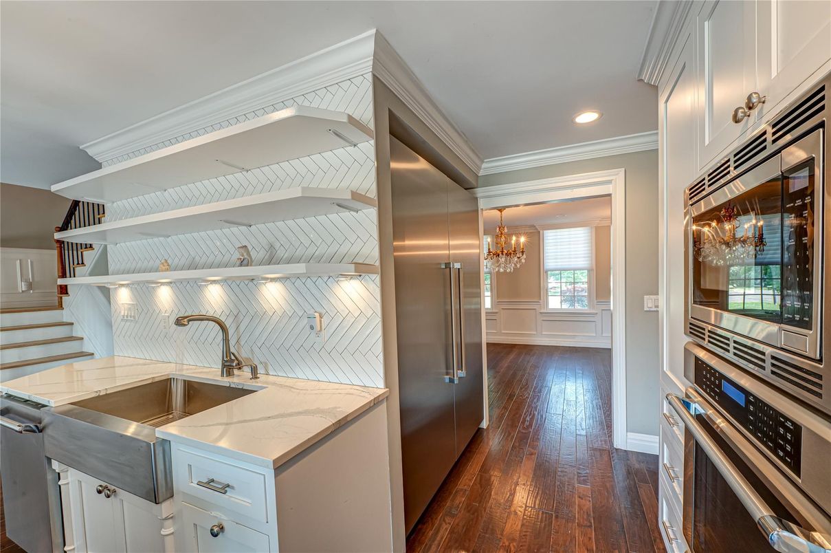 Chandelier, Interior, Kitchen, Recessed Lighting, Stainless Steel Appliances, Wood Texture Flooring