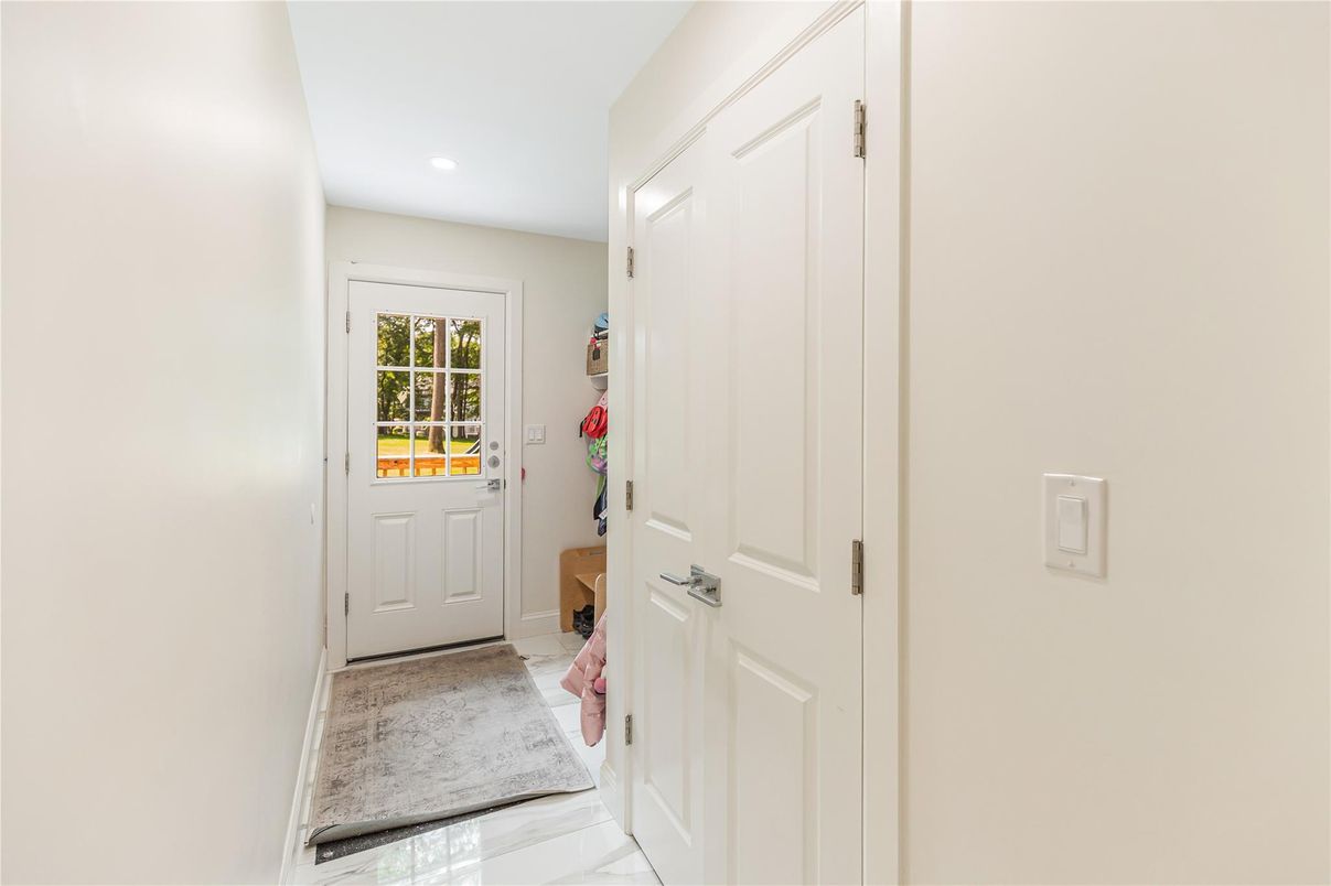 Interior, Marble, Recessed Lighting