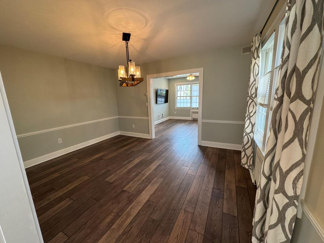 Chandelier, Empty room, Interior, Pendant Lights, Wood Texture Flooring