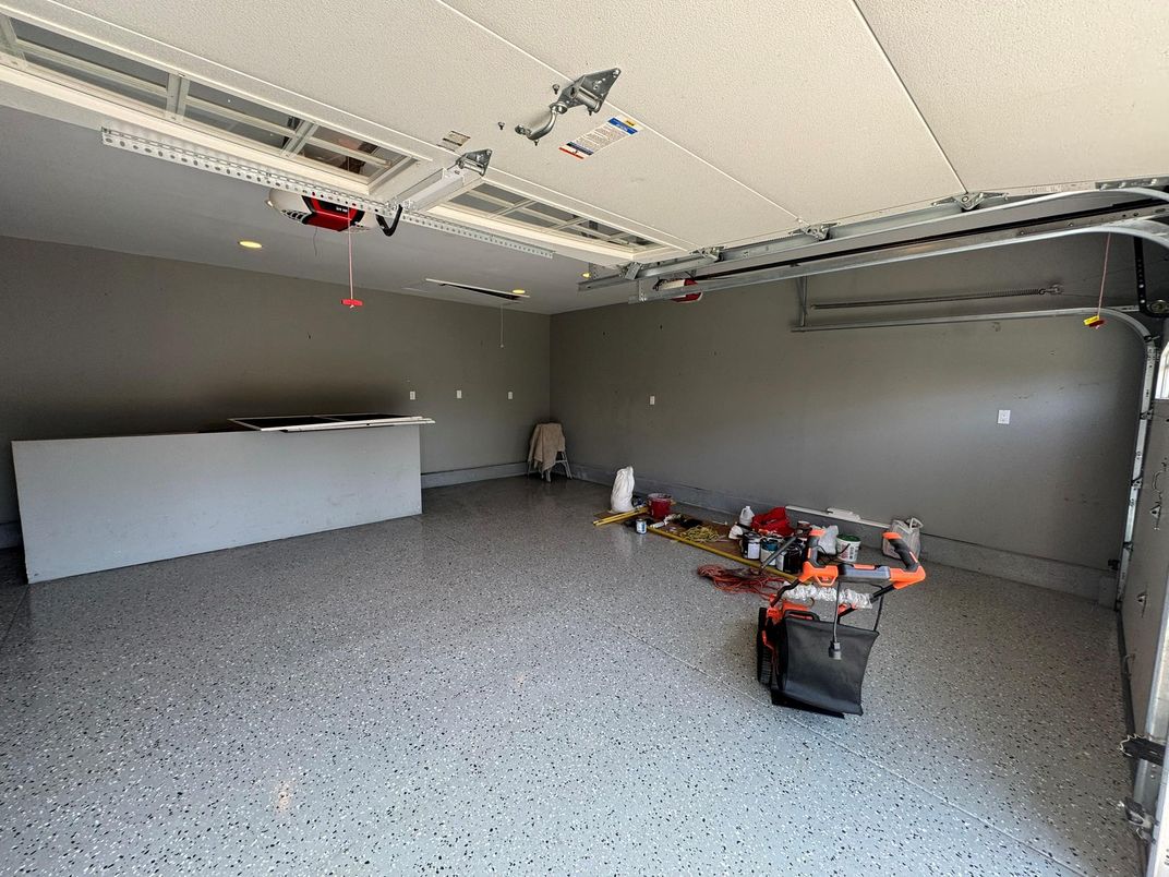 Garage, Interior