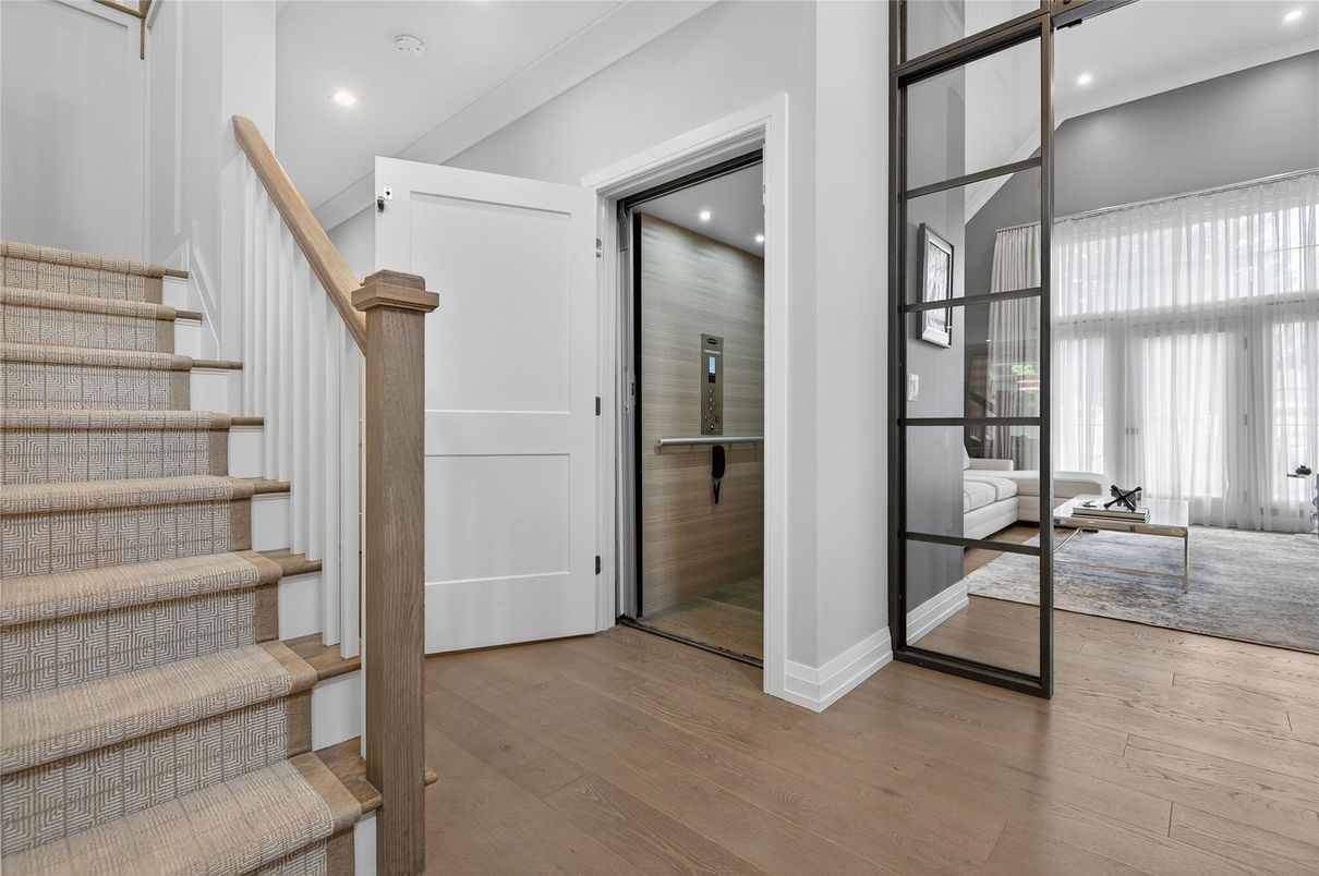 Interior, Recessed Lighting, Wood Texture Flooring