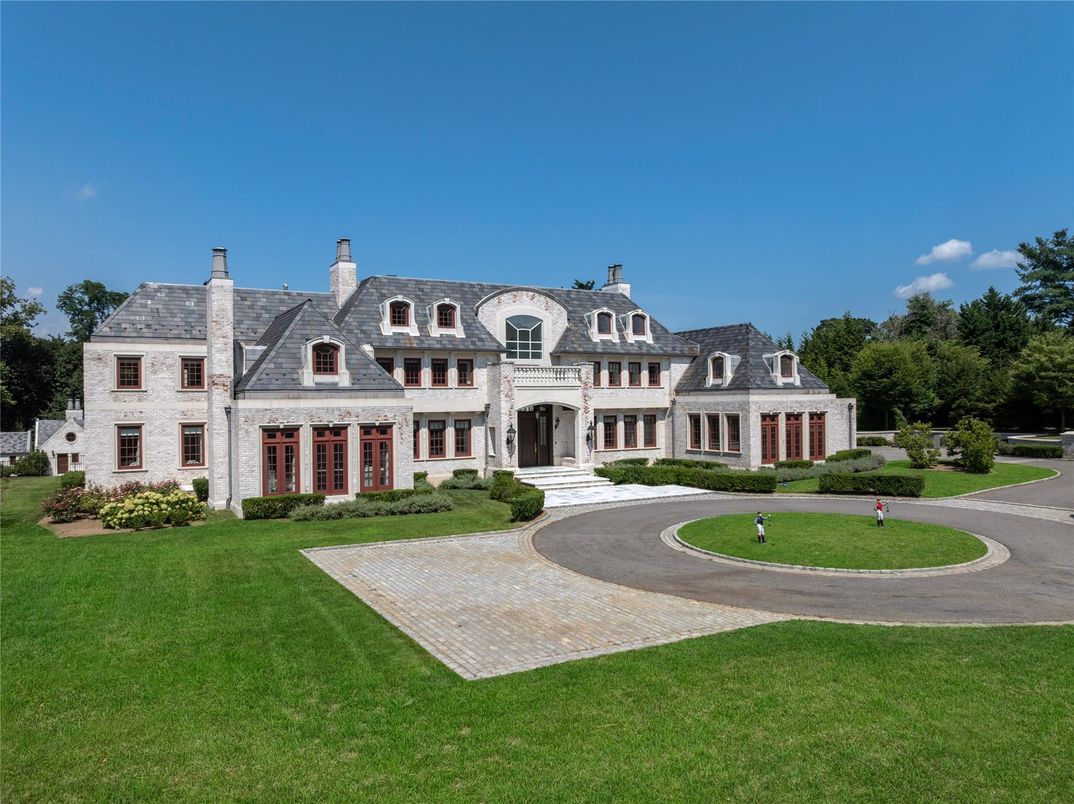 Backyard, Exterior, Facade, French Provincial