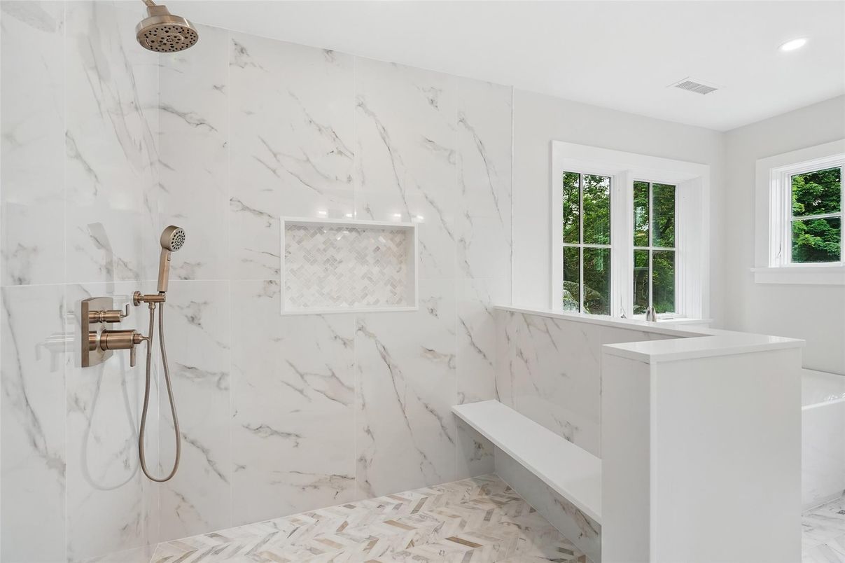 Bathroom, Interior, Marble, Marble Walls, Recessed Lighting