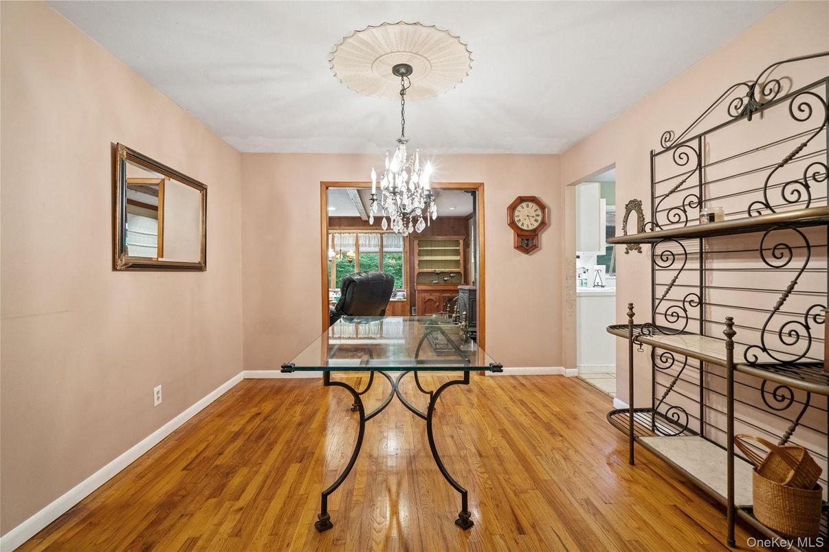 Chandelier, Interior, Wood Texture Flooring