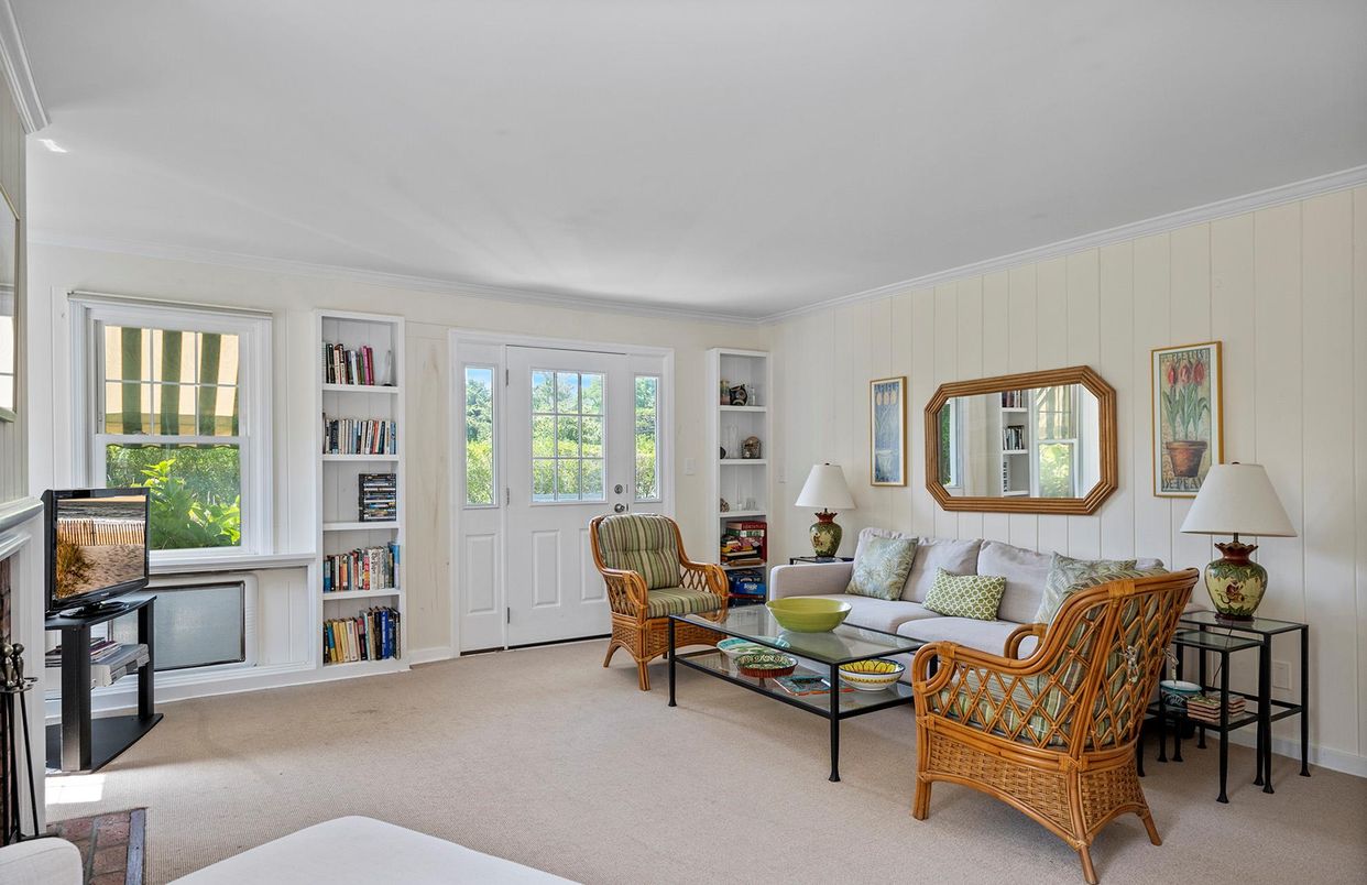 Interior, Living room