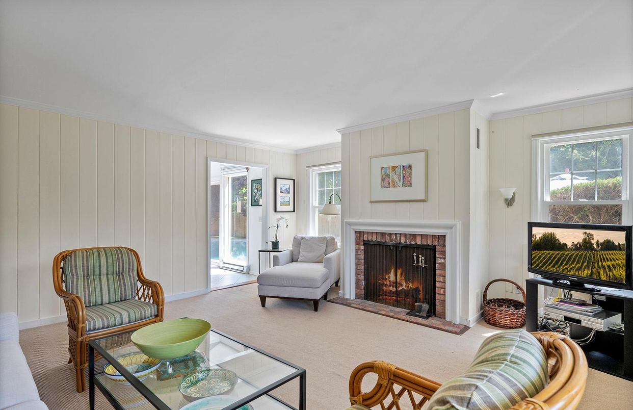 Fireplace, Interior, Living room