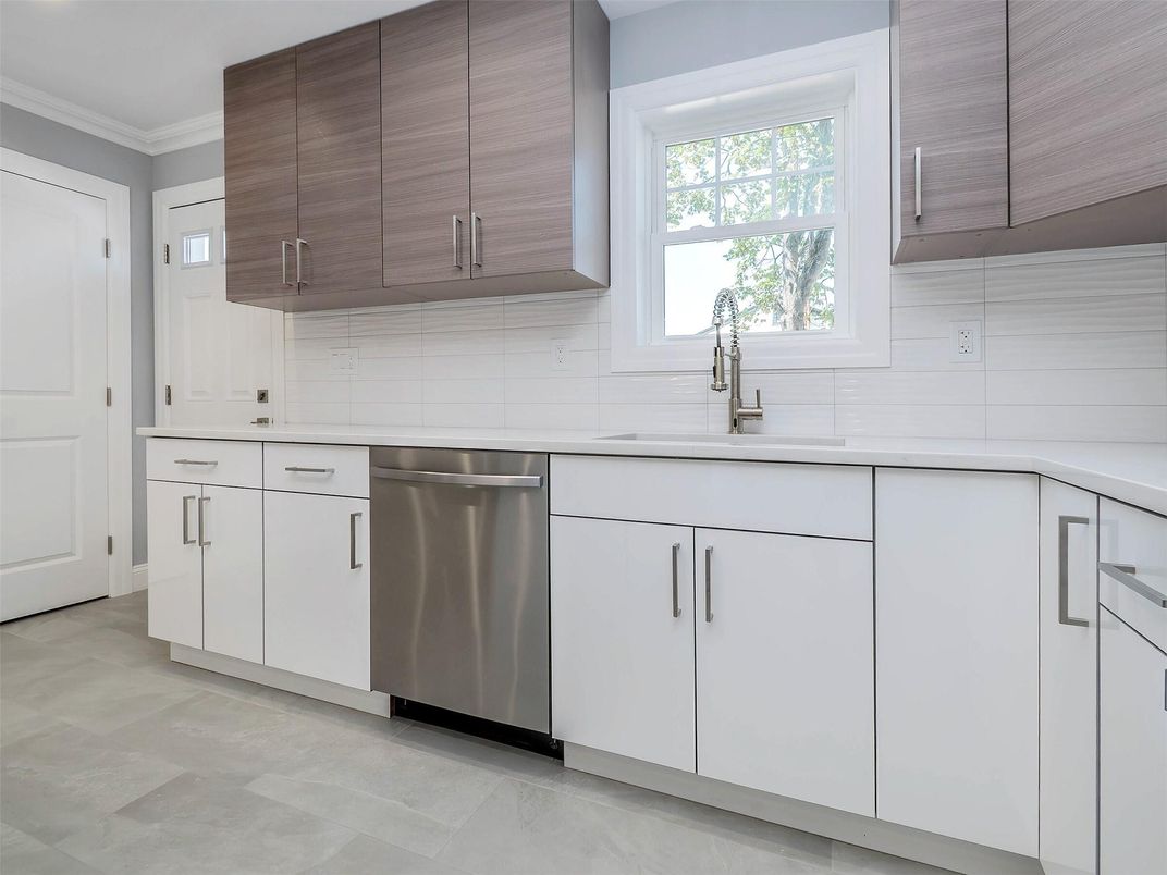 Interior, Kitchen, Stainless Steel Appliances