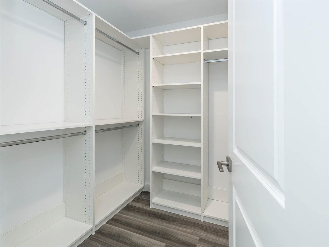 Interior, Walk-in Closets, Wood Texture Flooring