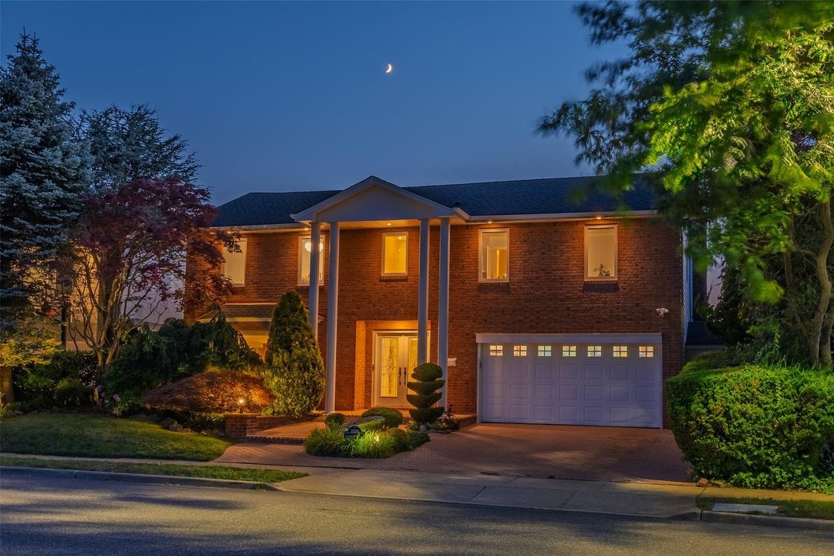 Attached, Exterior, Facade, Brick Facade, Brick Traditional