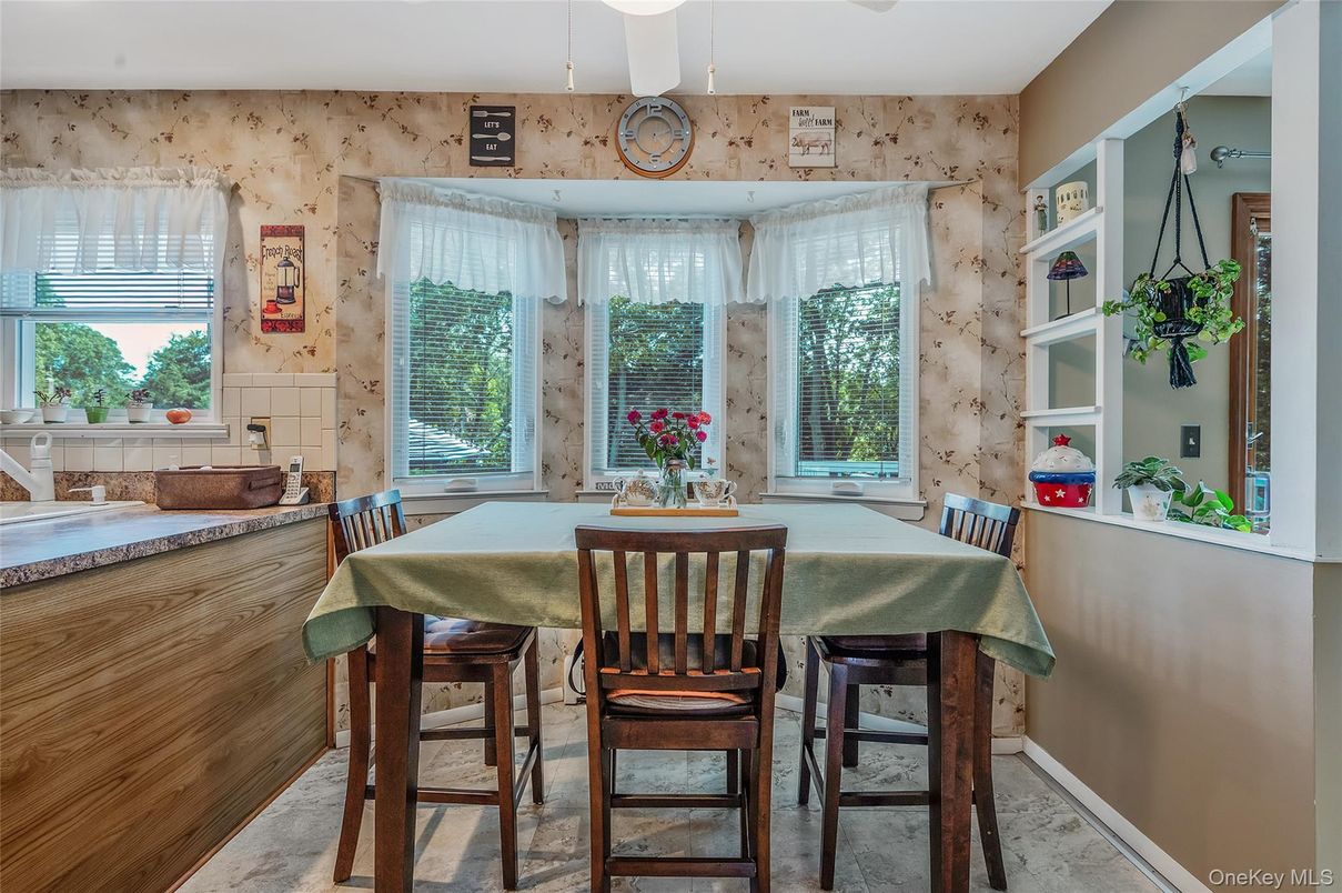 Dining room, Interior