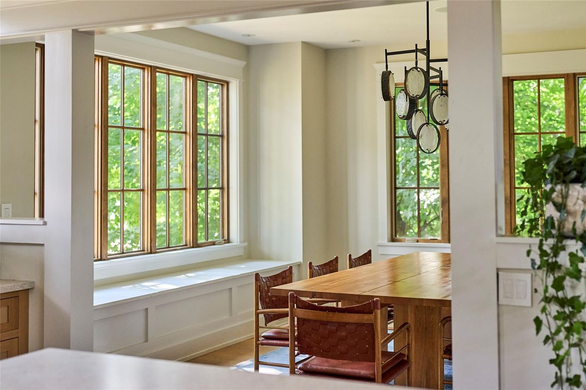Dining room, Interior