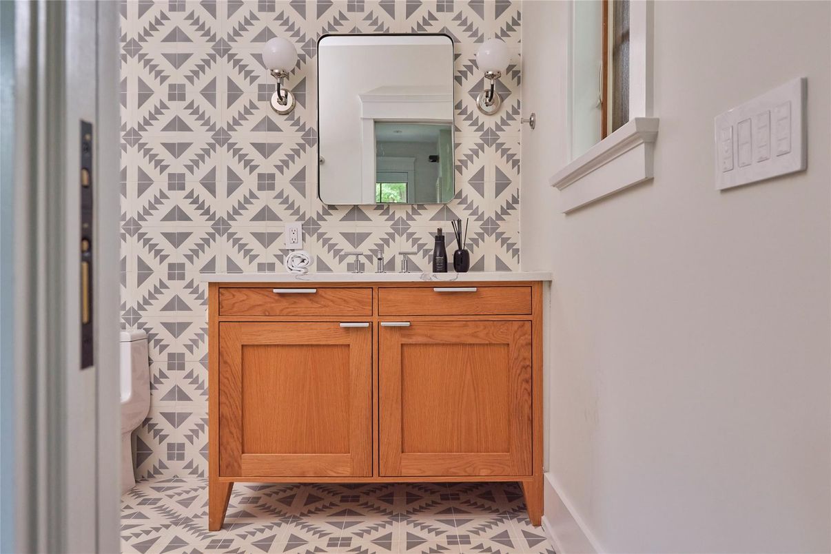 Bathroom, Interior