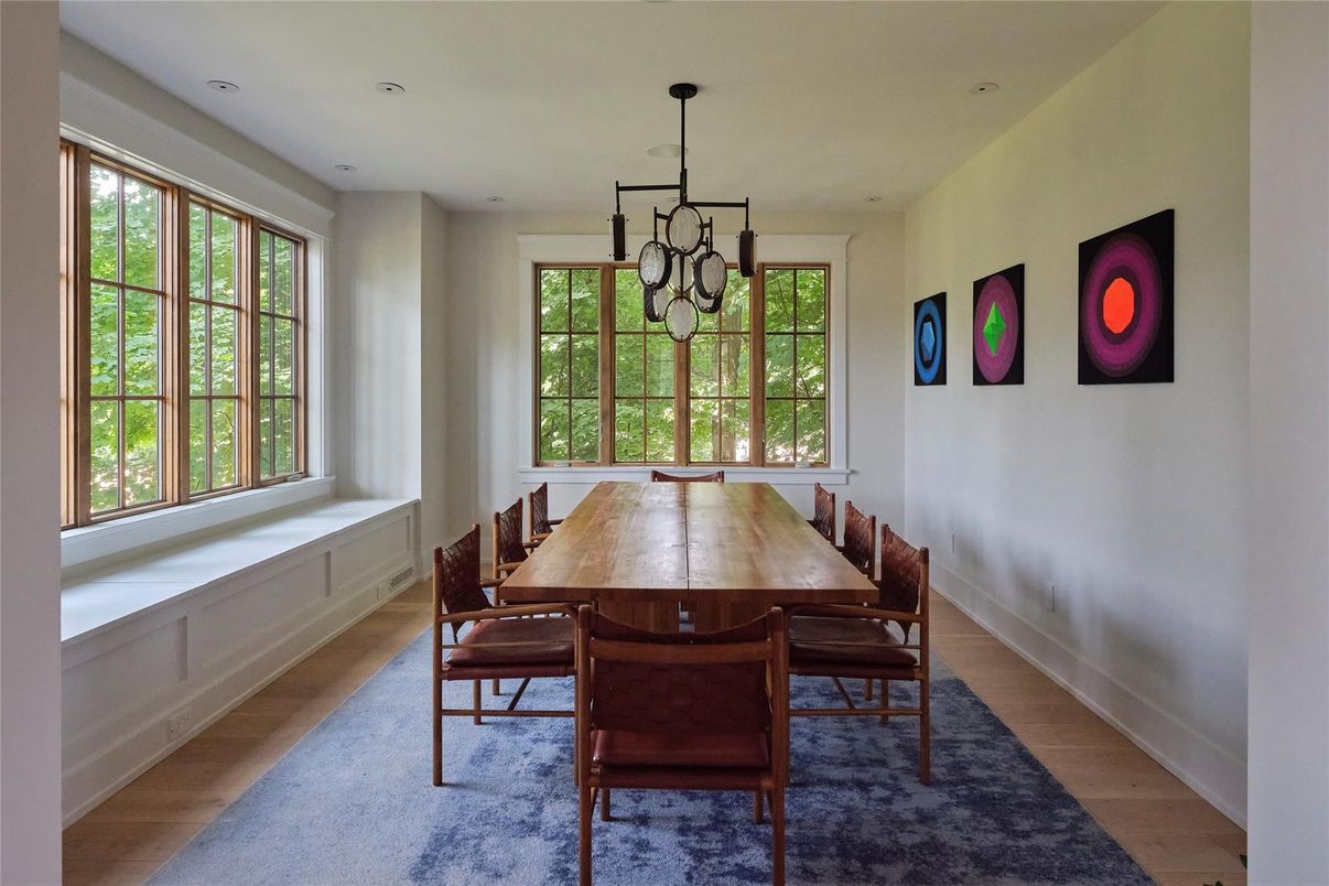 Chandelier, Dining room, Interior, Recessed Lighting, Wood Texture Flooring