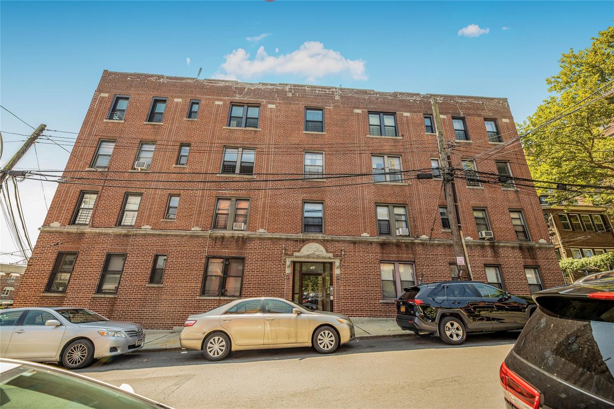 Exterior, Facade, Brick Facade, Condo Building