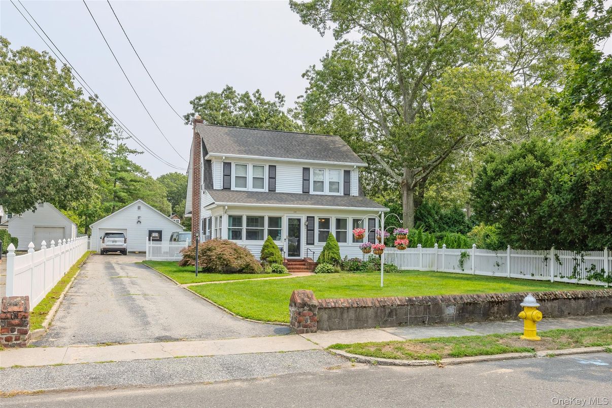 Detached Garage, Exterior, Facade, Georgian