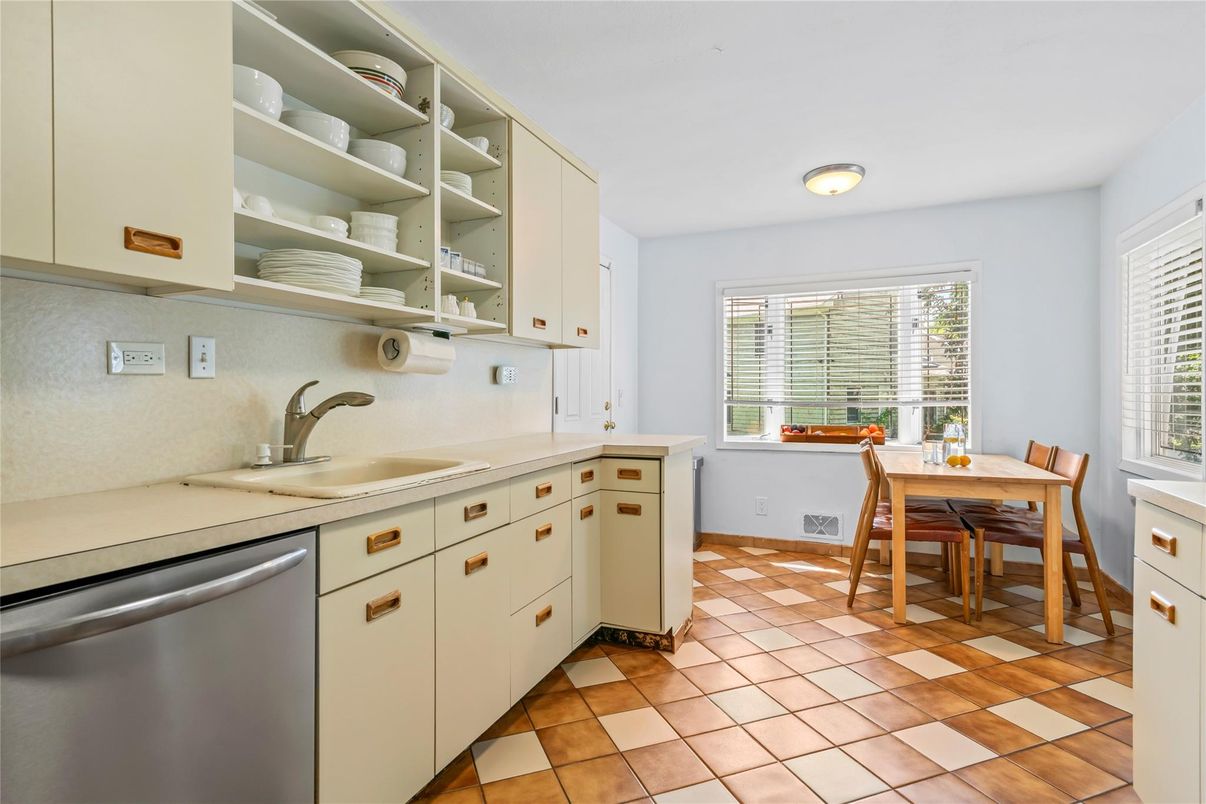 Dining room, Interior, Kitchen