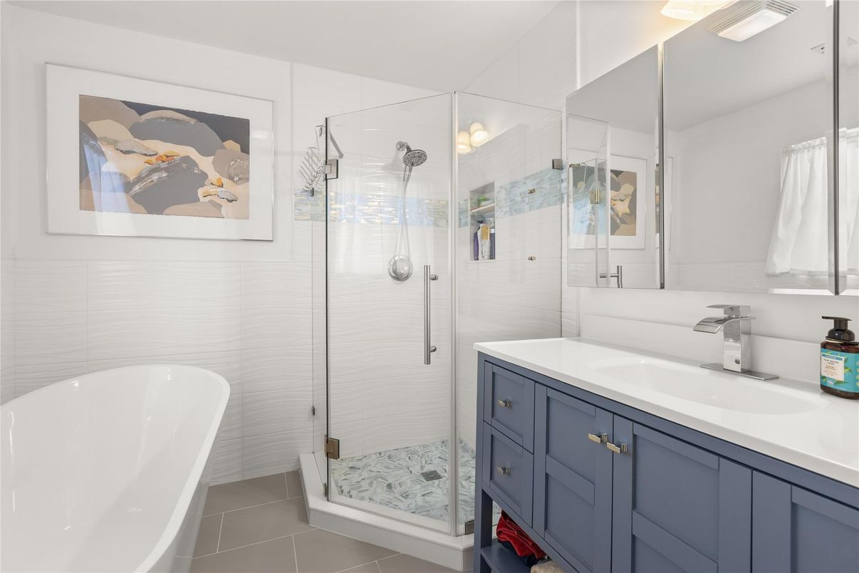 Bathroom, Dual Sink Vanities, Free Standing Baths, Glass Shower, Interior