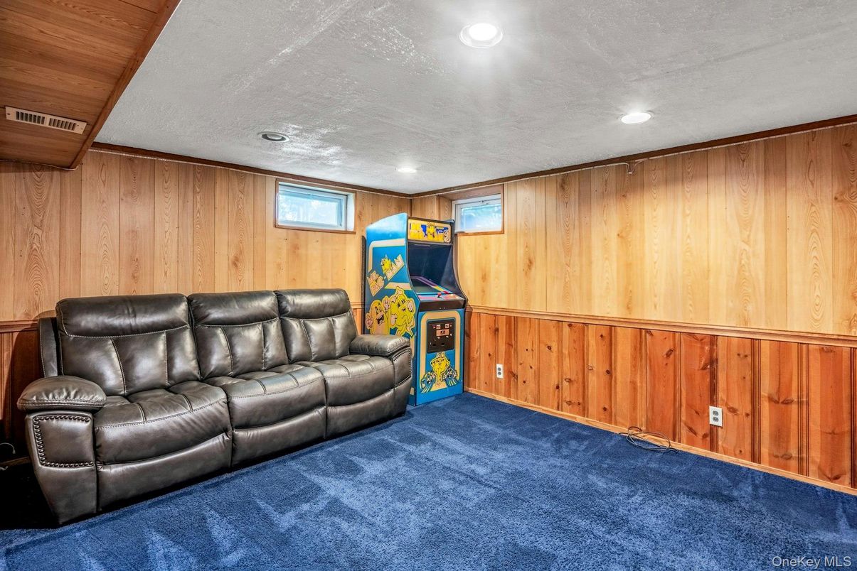 Interior, Recessed Lighting, Wooden Walls
