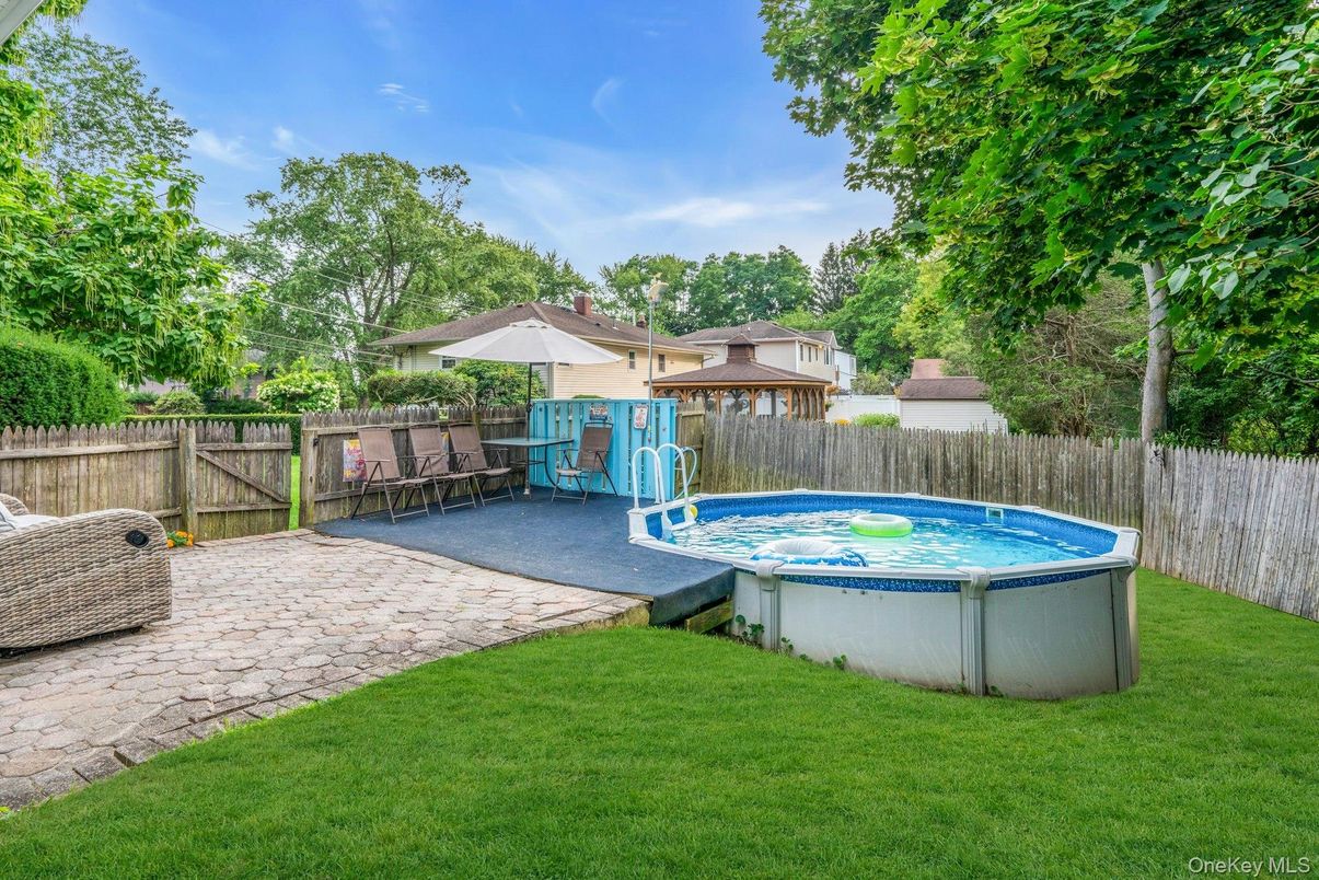 Backyard, Exterior, Pool