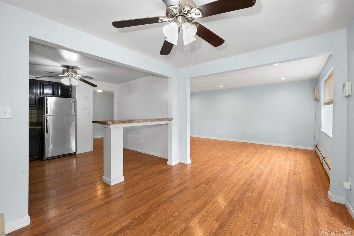 Empty room, Interior, Kitchen, Recessed Lighting, Wood Texture Flooring