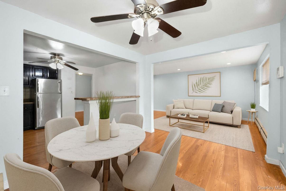 Dining room, Interior, Living room, Recessed Lighting, Wood Texture Flooring